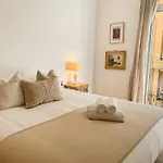 Boutique Radas 아파트 *